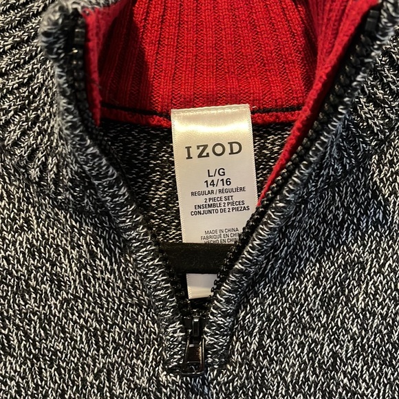 Boys Izod sweater. Brand new!!! Size Large - Picture 3 of 5
